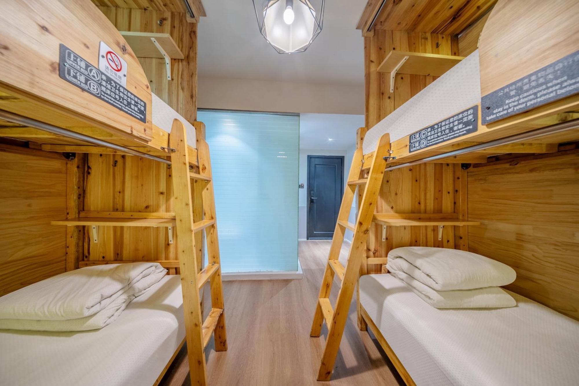 Sonderia Lazybones Hostel- Wenshu Temple Side, Chill Hostel With All-Day Brunch, Travel Agency In English & Local Bar Vibes تشنجدو المظهر الخارجي الصورة
